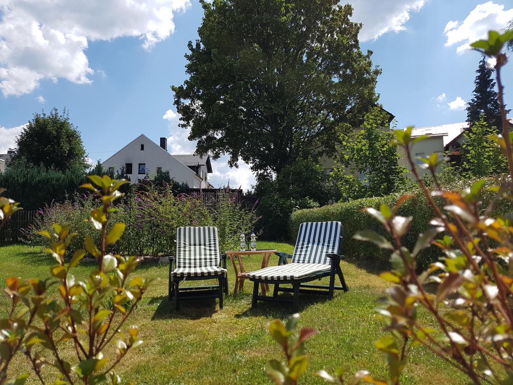 Gemuetliche Ferienwohnung Im Schoenen Erzgebirge - Wohnung Fruehling Eibenstock Exterior foto