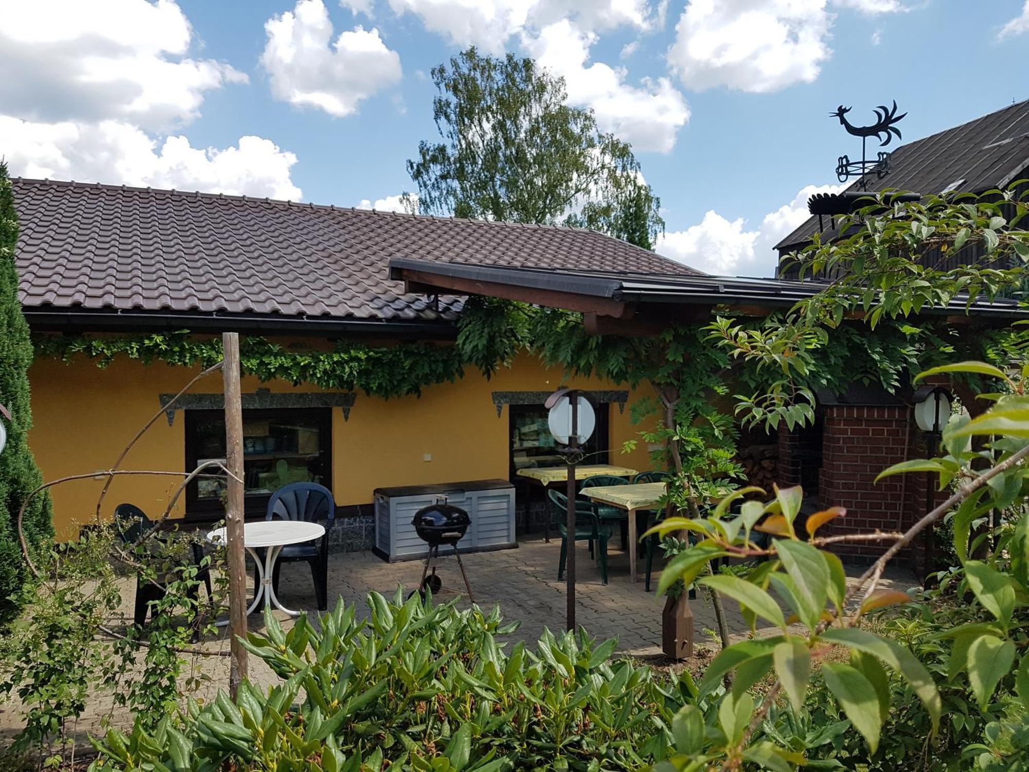 Gemuetliche Ferienwohnung Im Schoenen Erzgebirge - Wohnung Fruehling Eibenstock Exterior foto